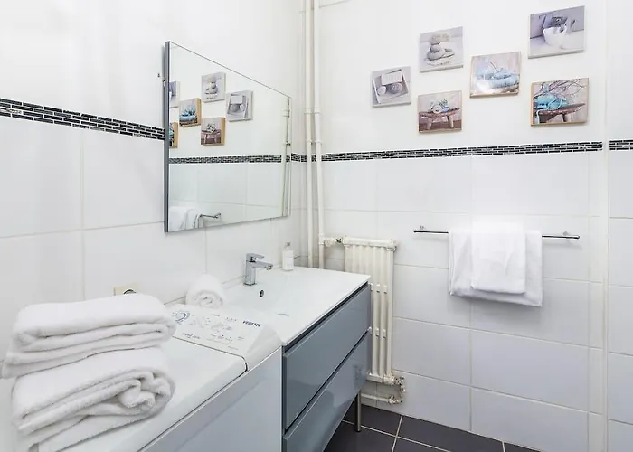 Hotel Eiffel Trocadero 4*