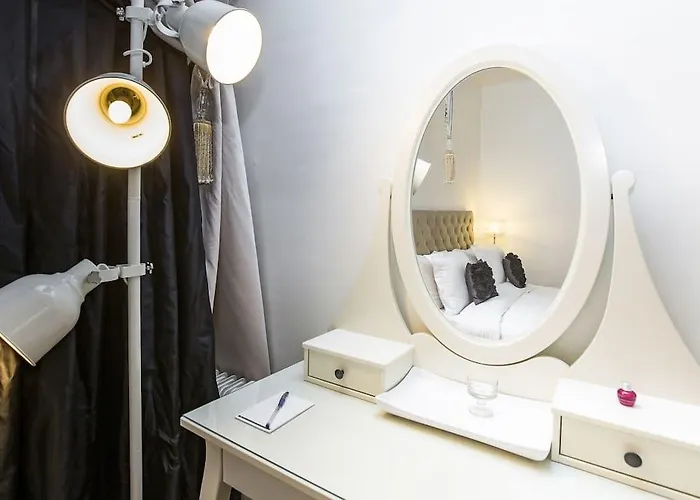 Szálloda Eiffel Trocadéro 4*