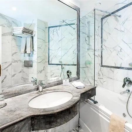 Szálloda Eiffel Trocadéro