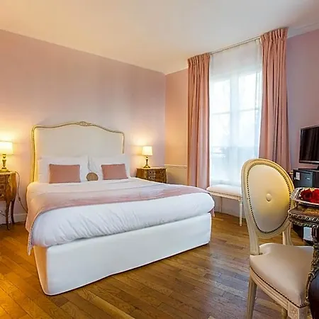 Eiffel Trocadero Hotel 4*