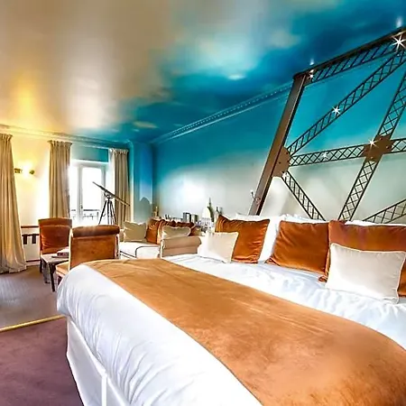 Eiffel Trocadero Hotel Paris