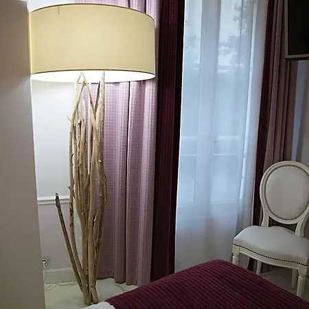 Eiffel Trocadero Hotel