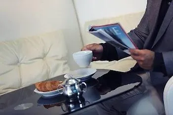 Hotel Eiffel Trocadero