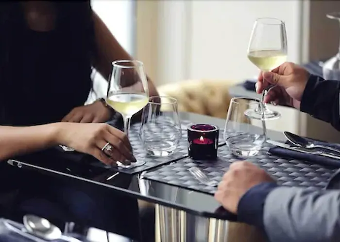 Eiffel Trocadéro Hotel 4*