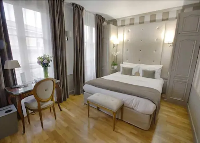 Eiffel Trocadéro Hotel