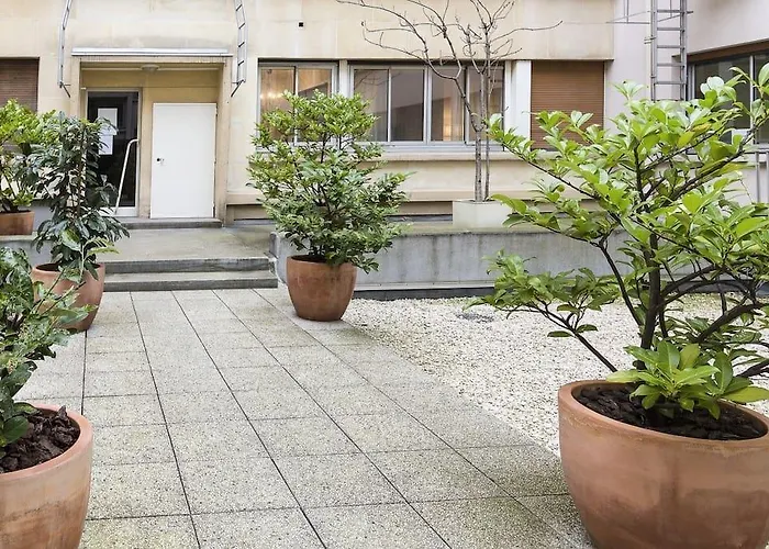 Eiffel Trocadéro Hotel