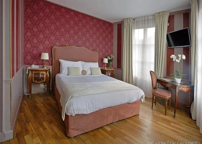 Eiffel Trocadero Hotel 4*