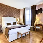 Hotel Eiffel Trocadero