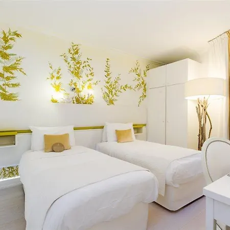 Eiffel Trocadero Hotel Paříž