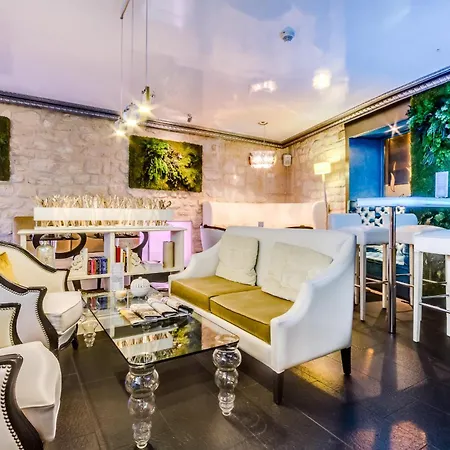 Hotel Eiffel Trocadero