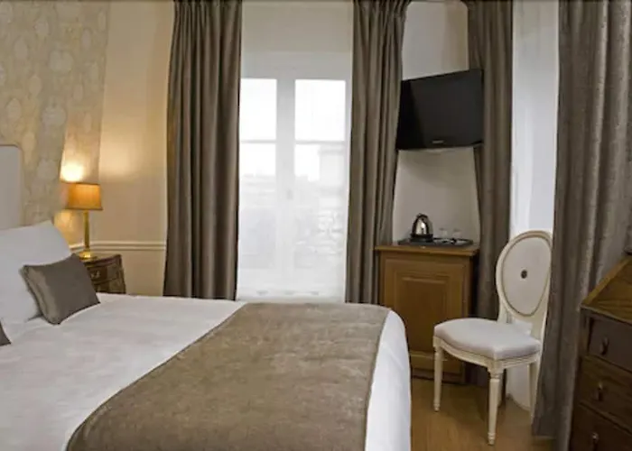 Hotel Eiffel Trocadero Paris