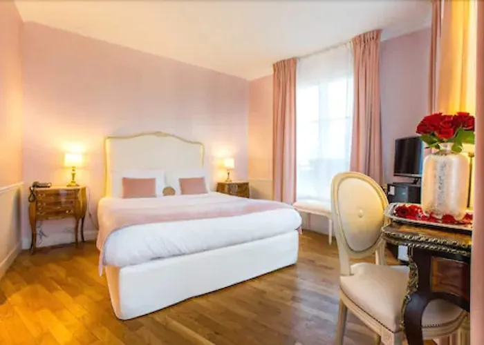 Hotel Eiffel Trocadero Paris